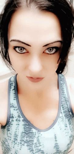 Close Up Creampie Porn GIFs .